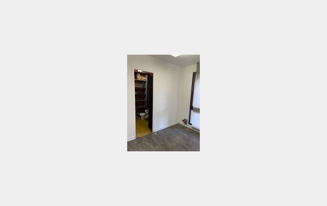 IRINA IMMOBILIER : Apartment | SAINT-ETIENNE (42100) | 105 m2 | 54 000 € 